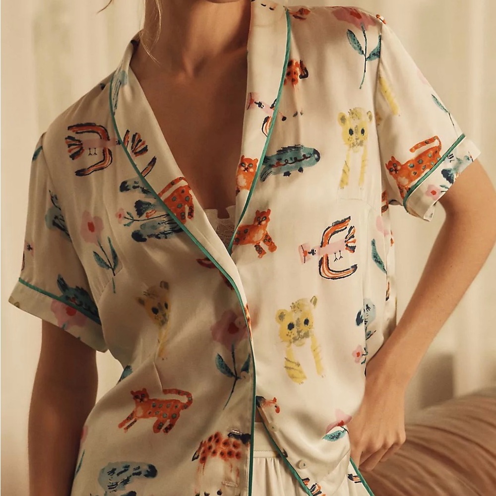 By Anthropologie Silky Patterned Pyjama Top & Bottom Set Cute Animal Print M NWT